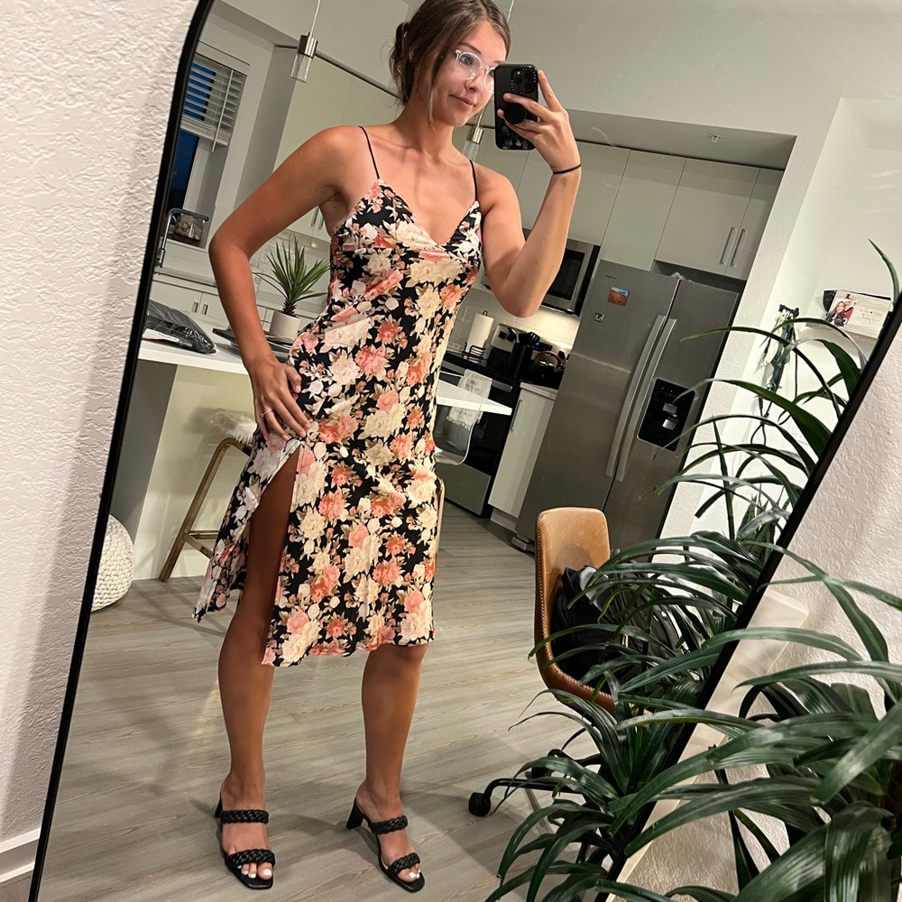 Hello Molly midi dress medium